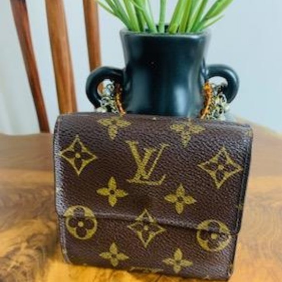LOUIS VUITTON Brown, "LV" MONOGRAM WALLET - Picture 5 of 13